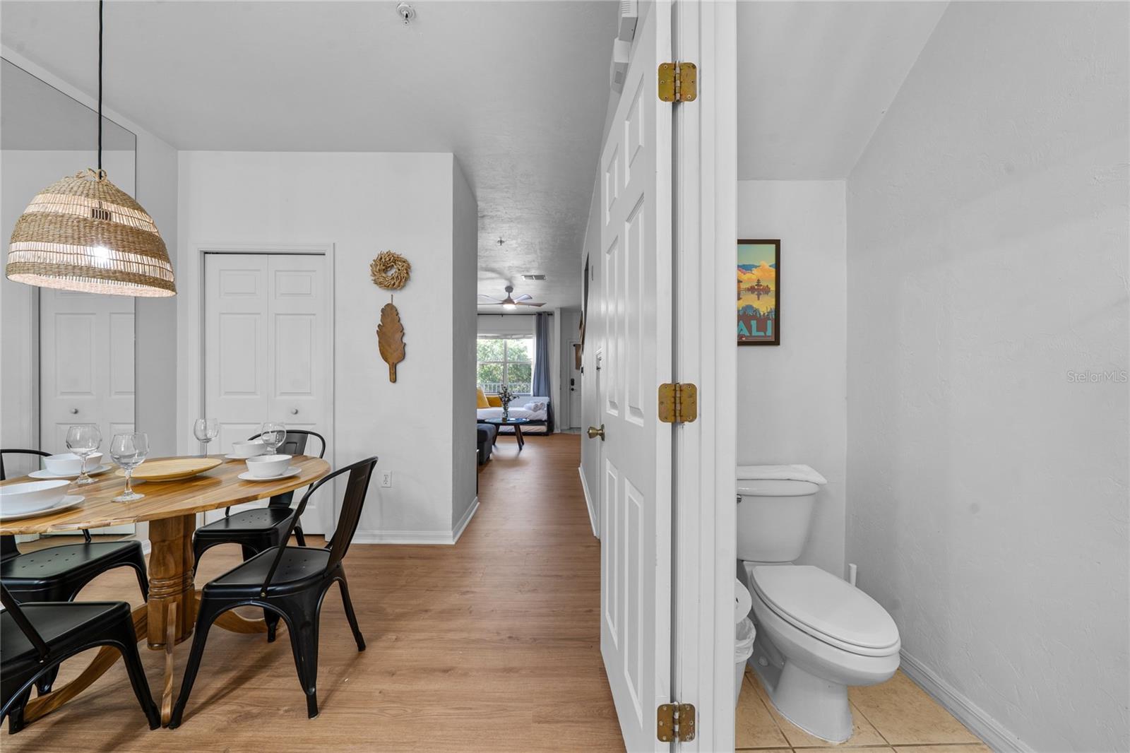 OAKS CONDO - Residential