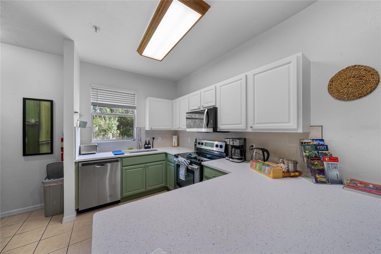 OAKS CONDO - Residential