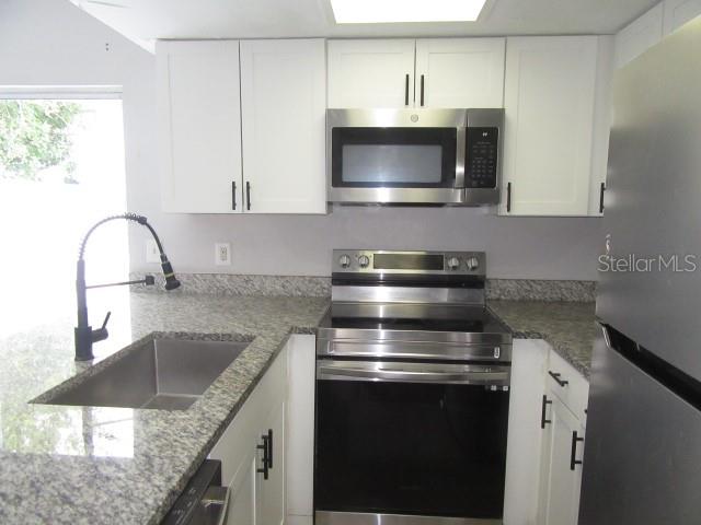 HAPSHIRE VILLAS UNREC TNHSE PLACE - Residential
