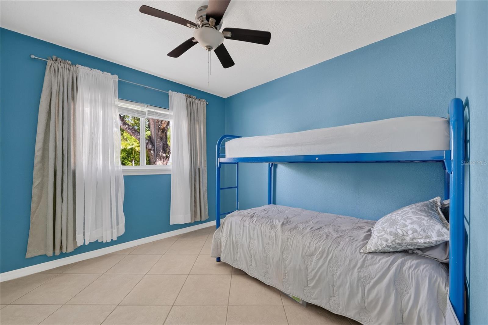 BAY SHORES - Residential