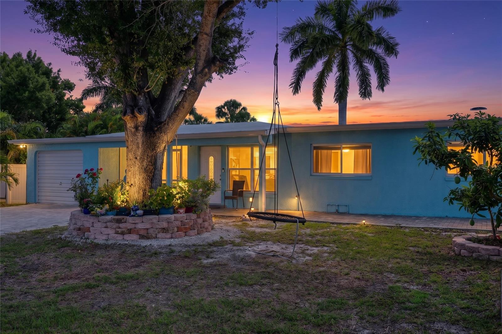 BAY SHORES - Residential