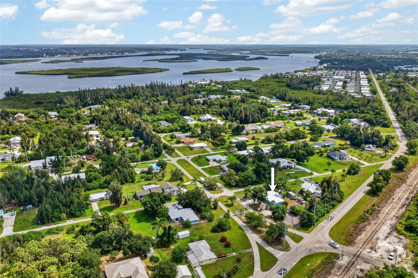 BAY SHORES - Residential