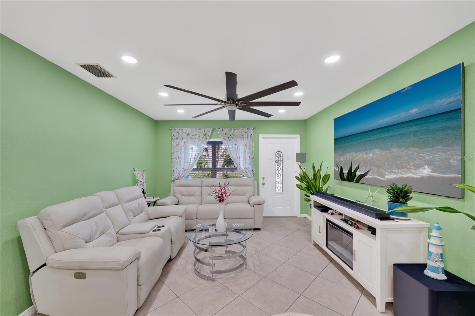 BAY SHORES - Residential