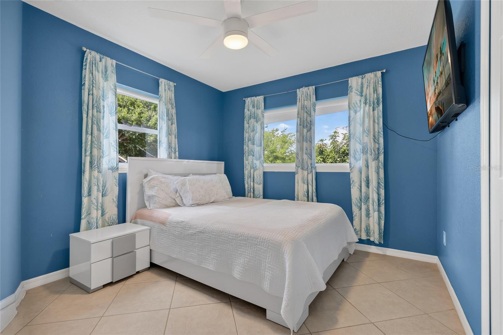BAY SHORES - Residential