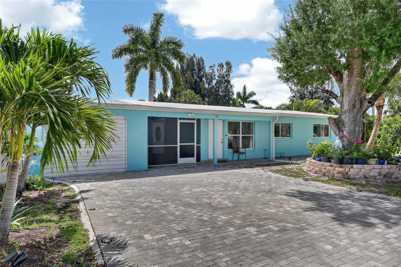BAY SHORES - Residential
