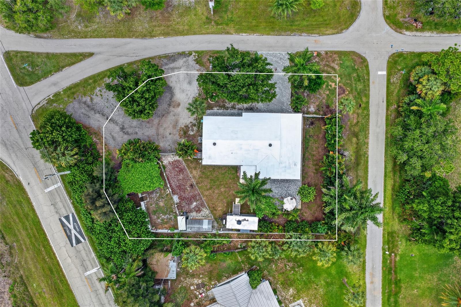 BAY SHORES - Residential