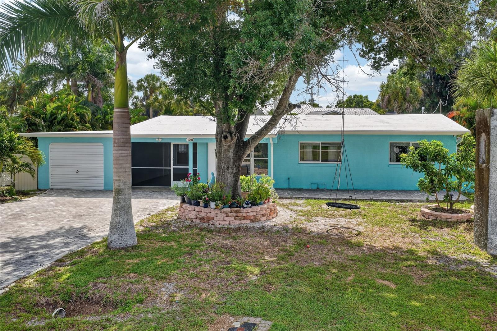 BAY SHORES - Residential