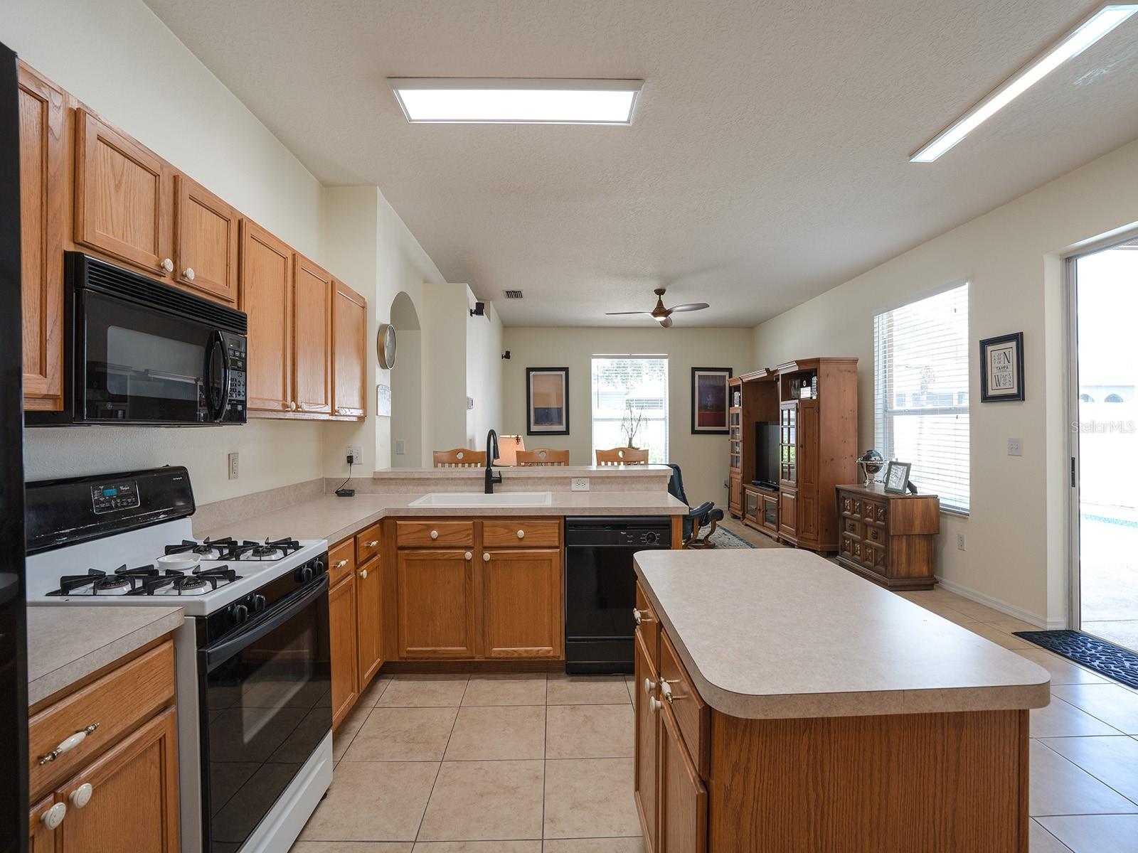ASHLEY OAKS UNIT III - Residential