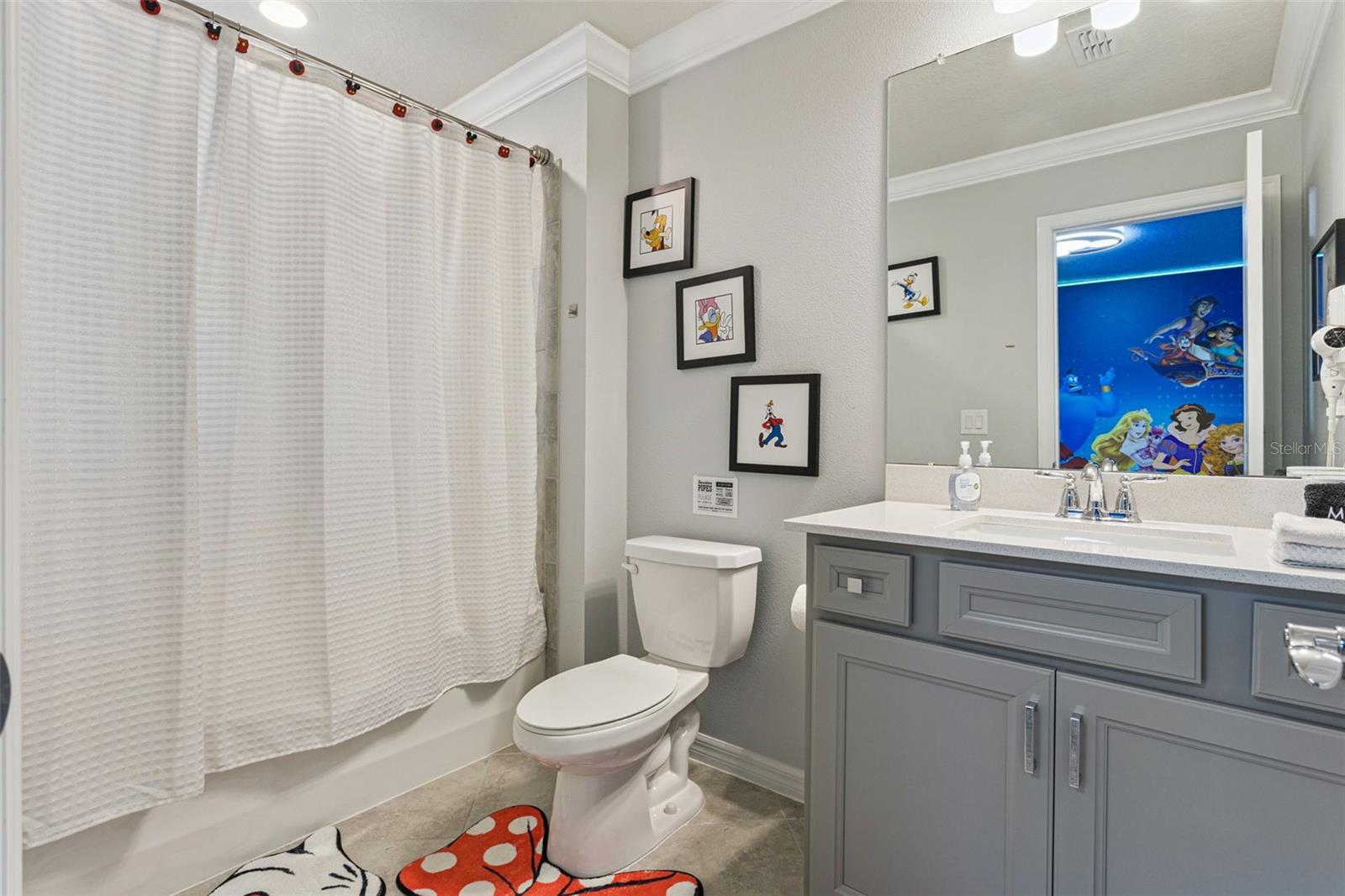 WINDSOR CAY - Residential