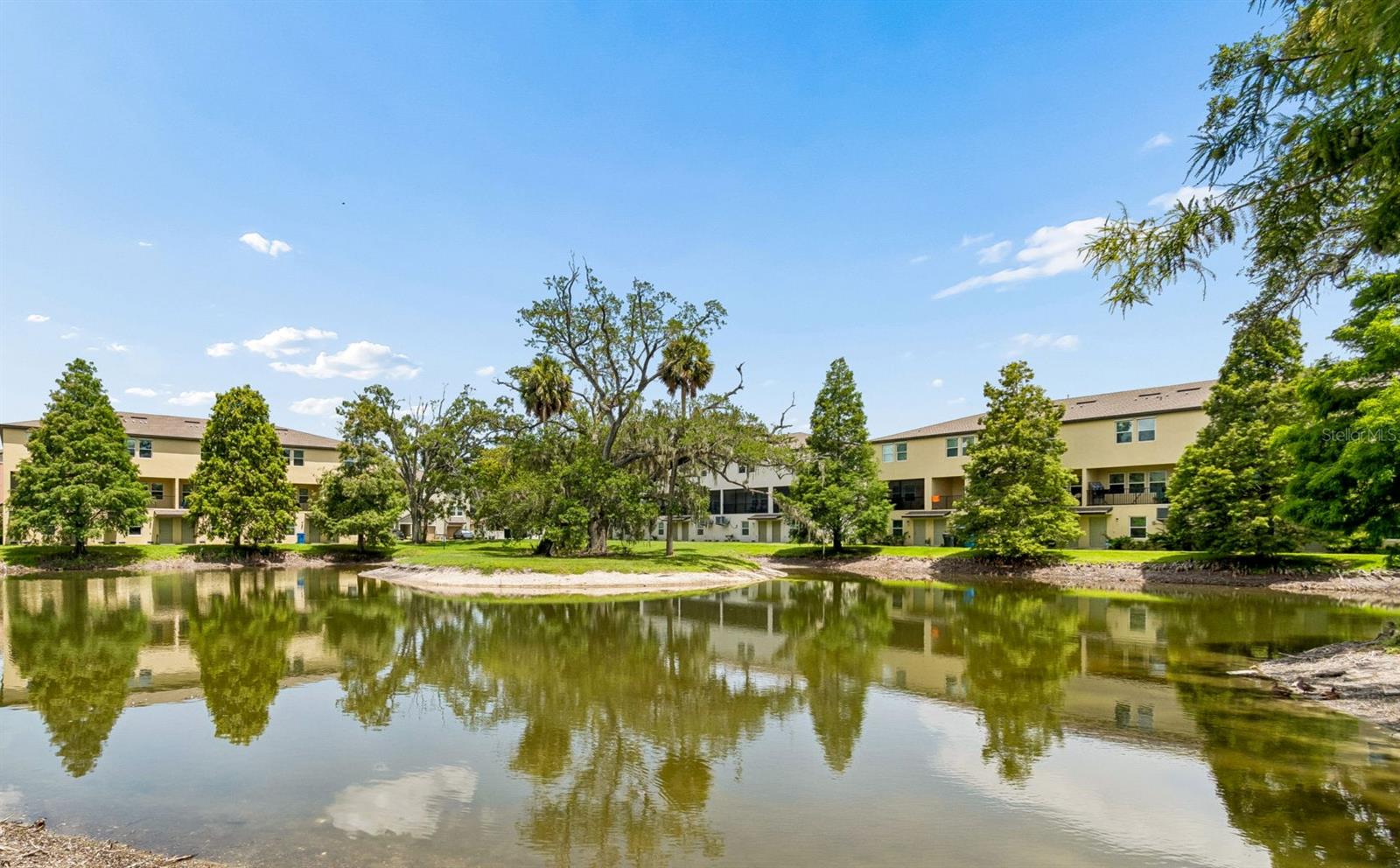 PALM RIVER TWNHMS PH 2 - Residential