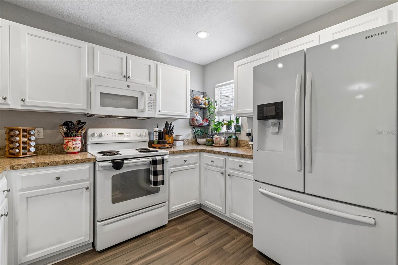 PALM RIVER TWNHMS PH 2 - Residential