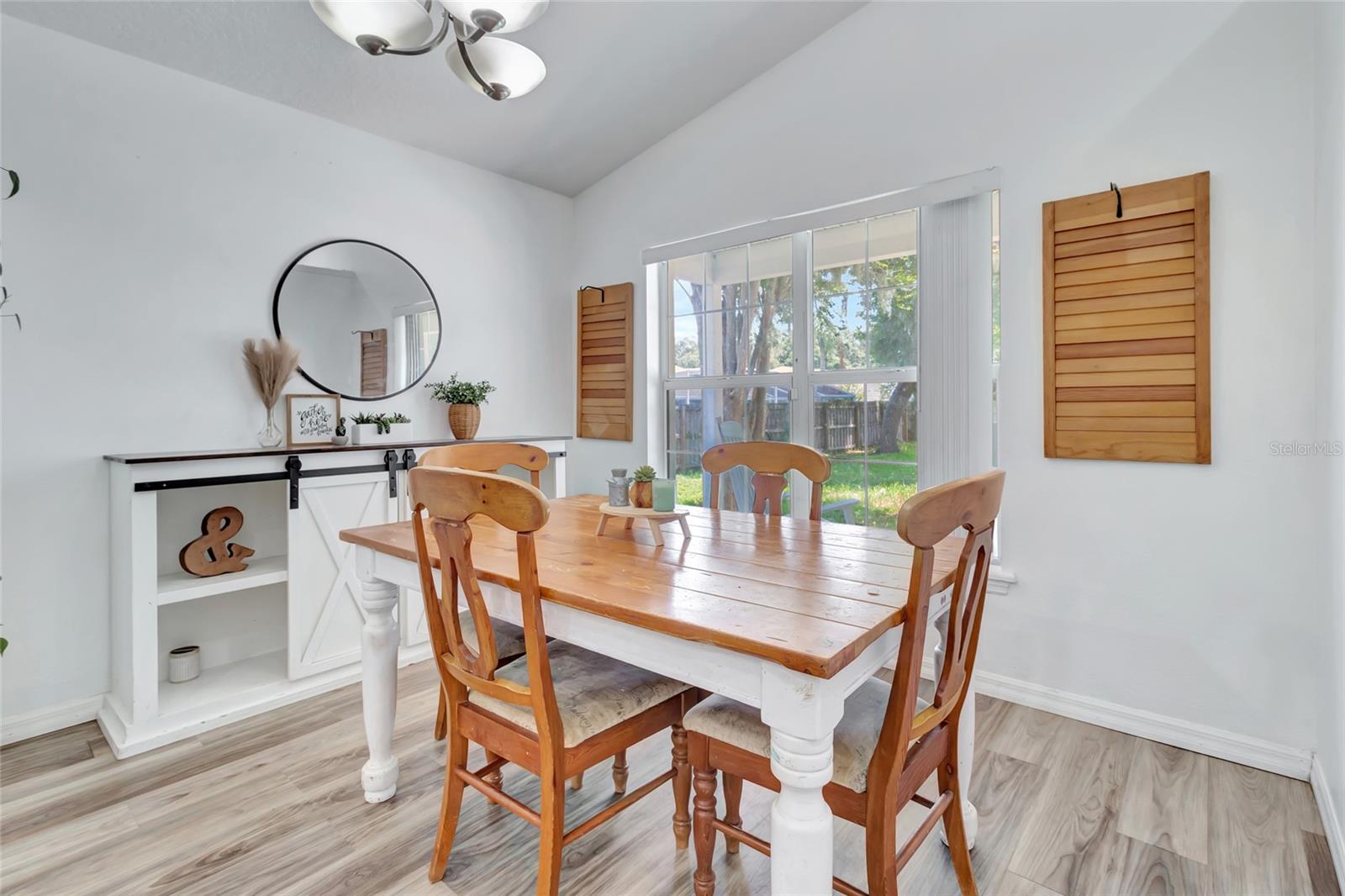 SHADEMOOR ACRES FIRST ADD - Residential