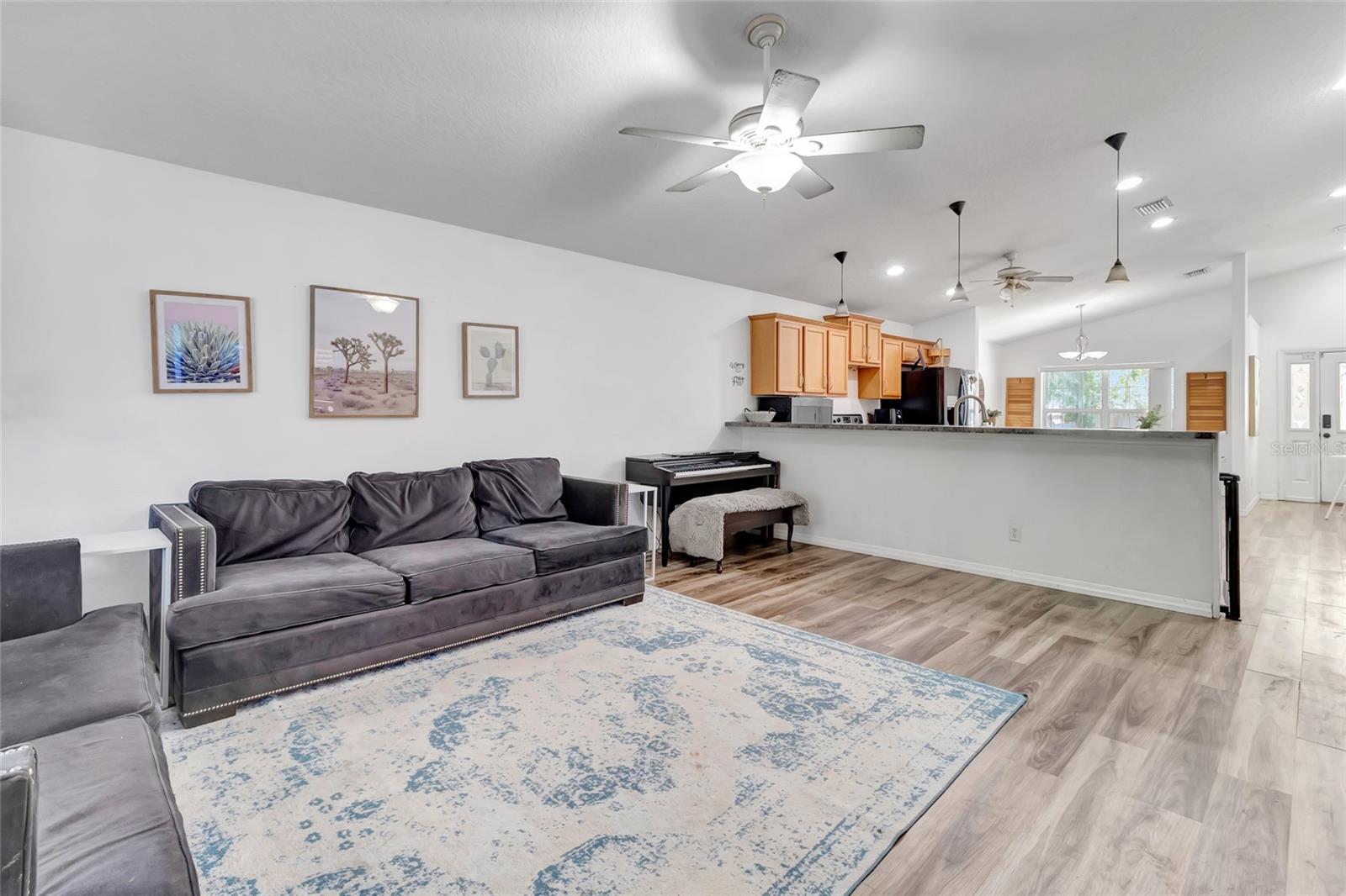 SHADEMOOR ACRES FIRST ADD - Residential