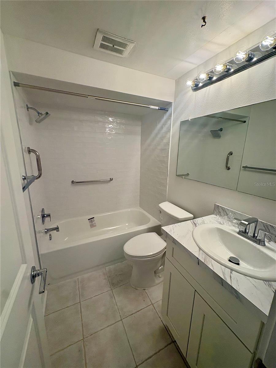 GARDENS OF BEACON SQUARE - Residential Lease