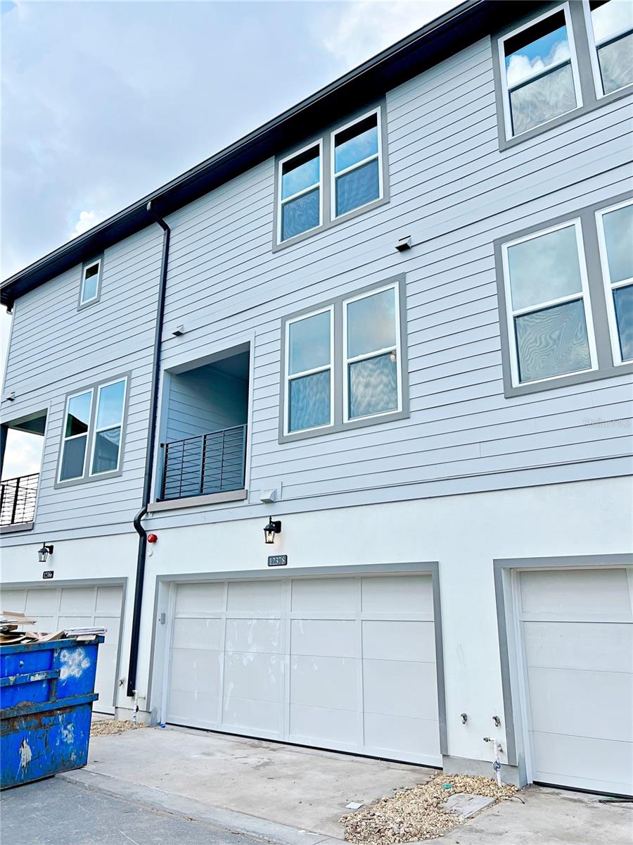 LAUREATE PARK NBRHD CENTER PH 3 - Residential