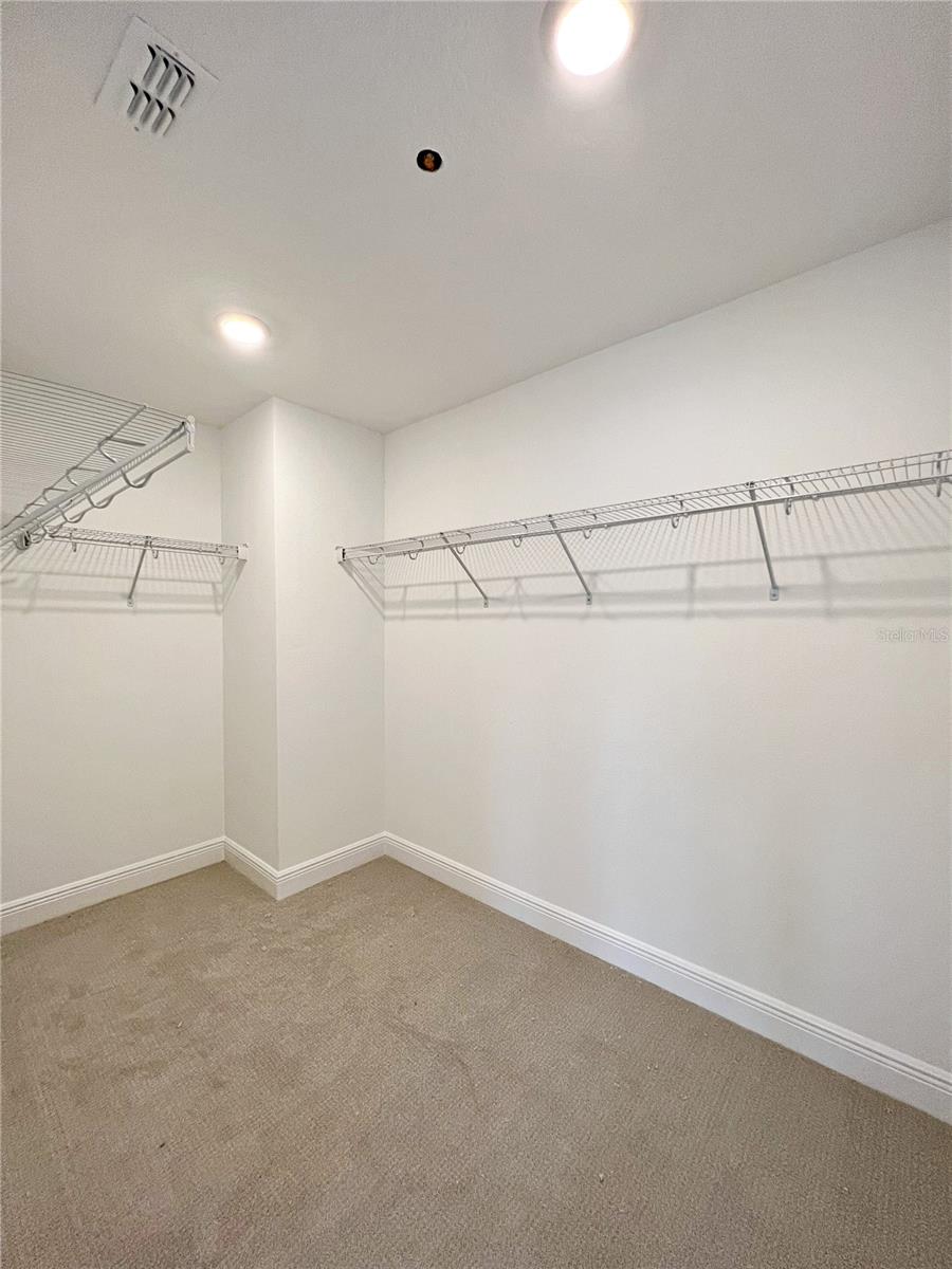 LAUREATE PARK NBRHD CENTER PH 3 - Residential