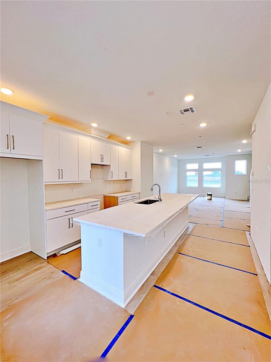 LAUREATE PARK NBRHD CENTER PH 3 - Residential