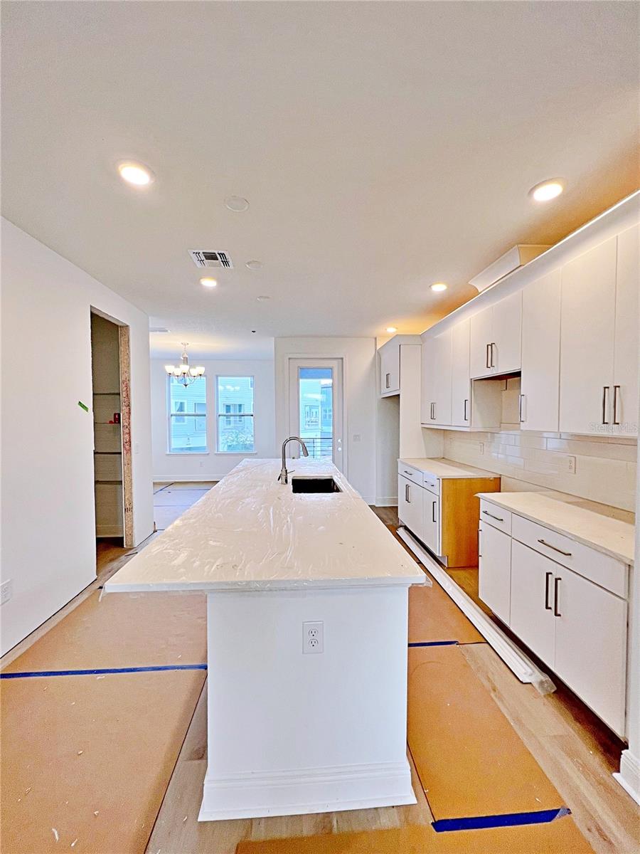 LAUREATE PARK NBRHD CENTER PH 3 - Residential