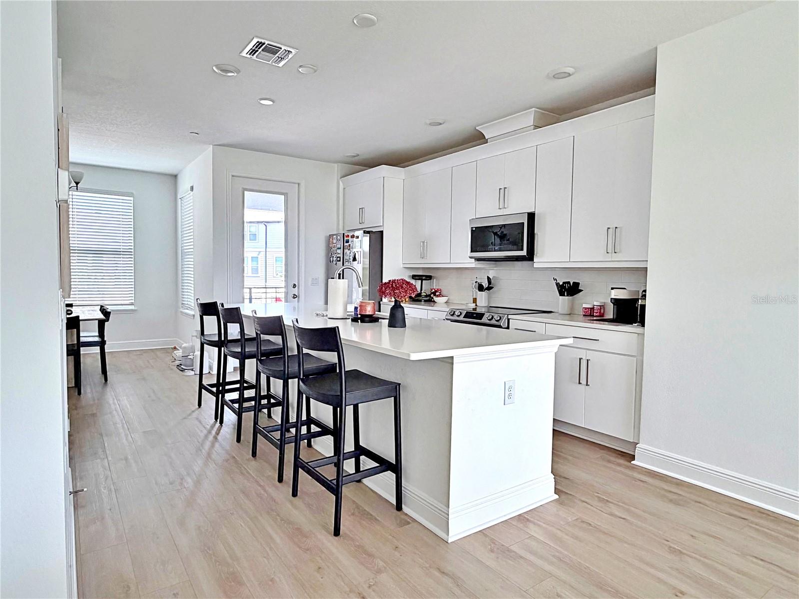 LAUREATE PARK NBRHD CENTER PH 3 - Residential