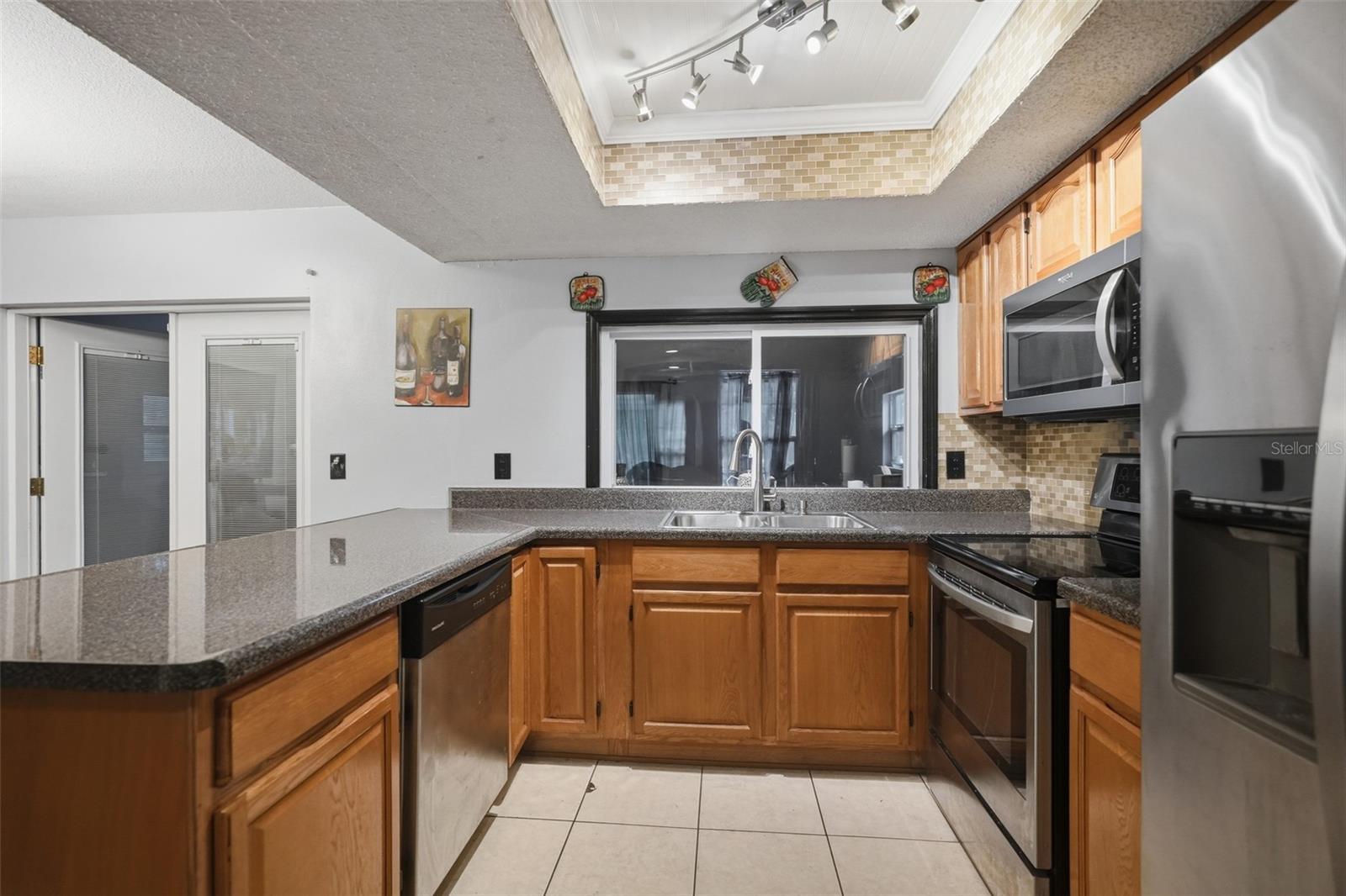SPRING HILL - Residential
