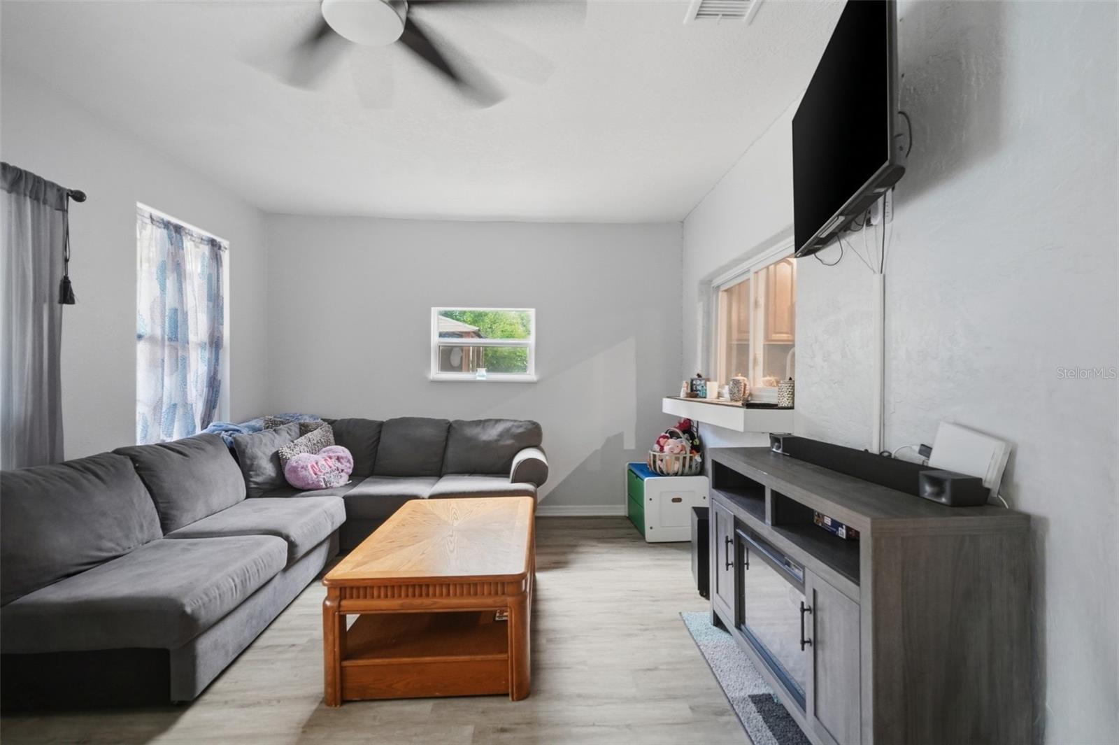 SPRING HILL - Residential