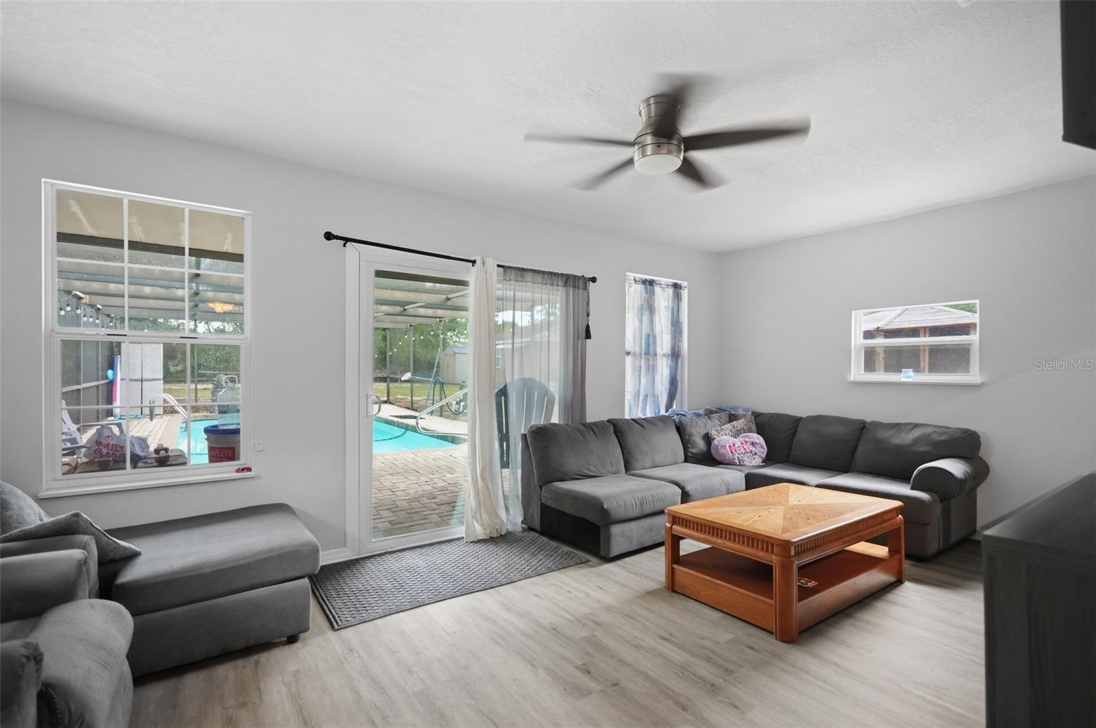 SPRING HILL - Residential