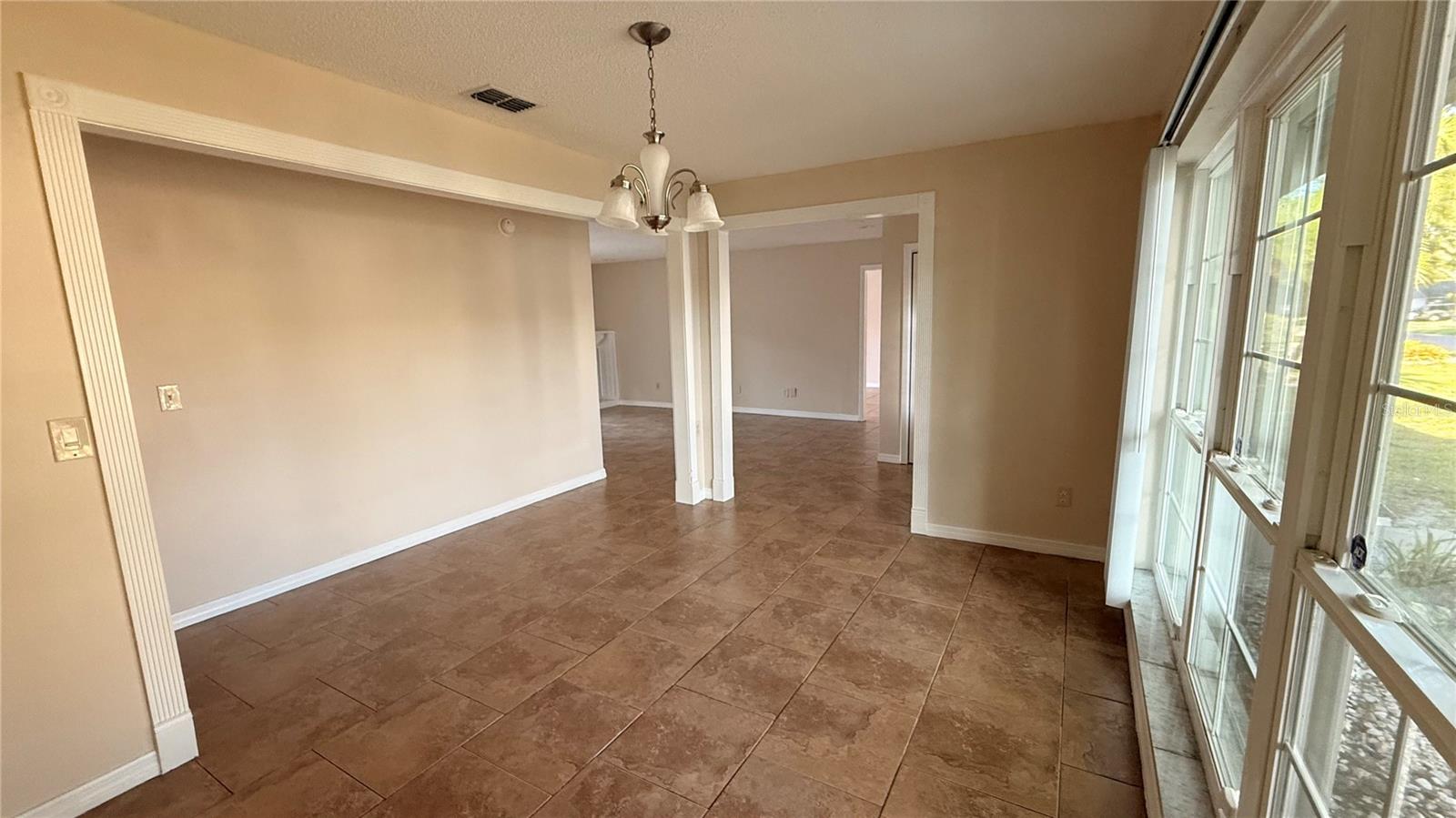 COUNTRY PLACE UNIT II - Residential Lease