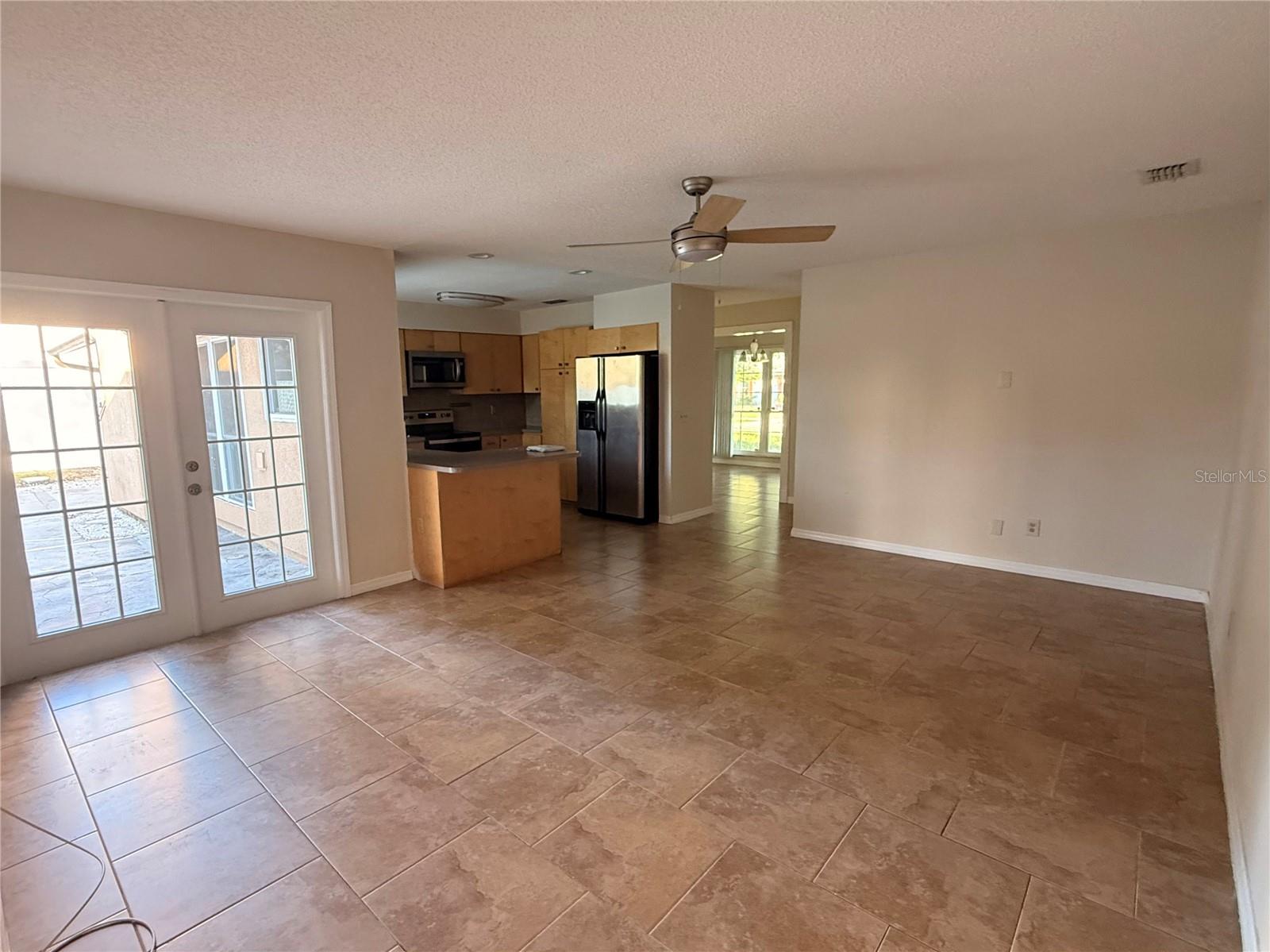COUNTRY PLACE UNIT II - Residential Lease