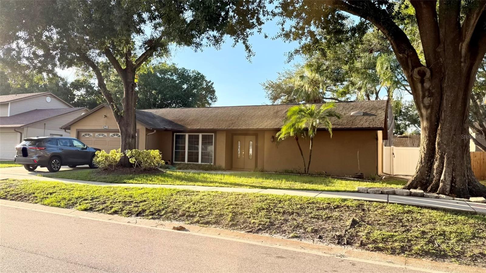 COUNTRY PLACE UNIT II - Residential Lease