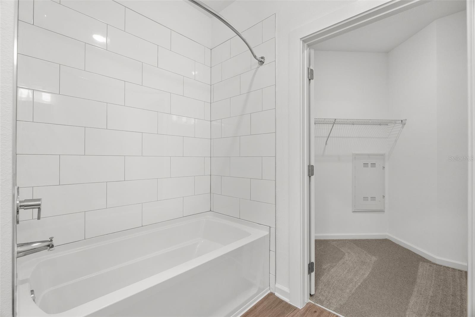 LUNARA APARTMENTS - Residential Lease