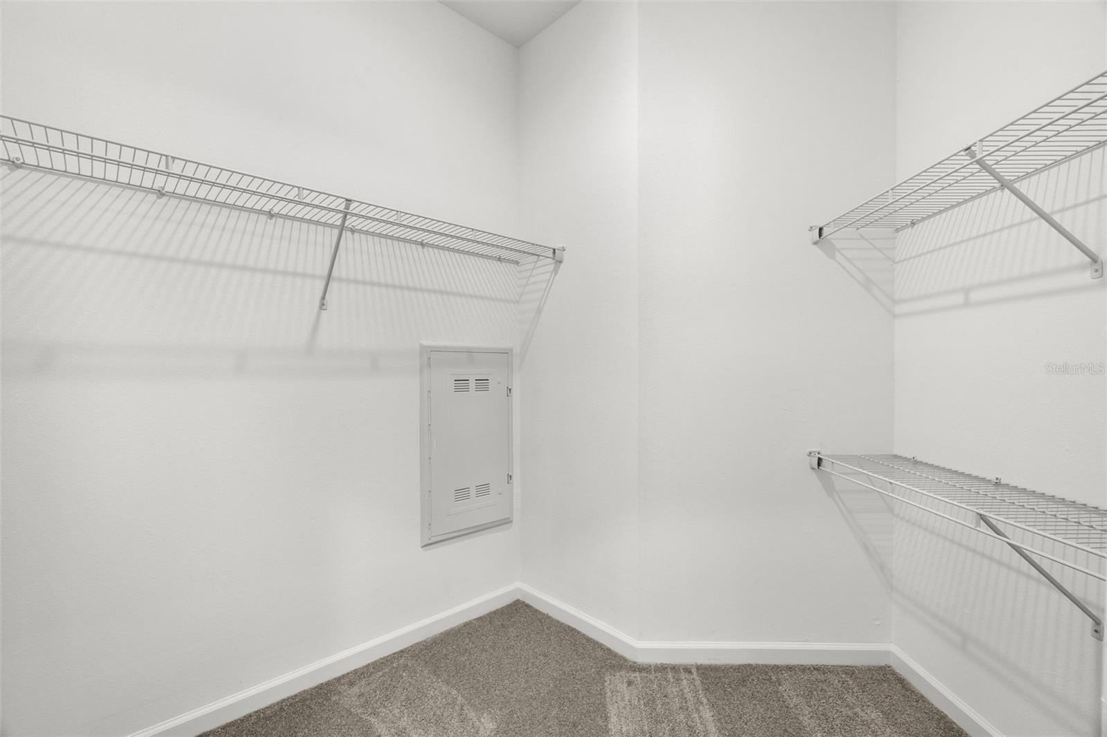 LUNARA APARTMENTS - Residential Lease