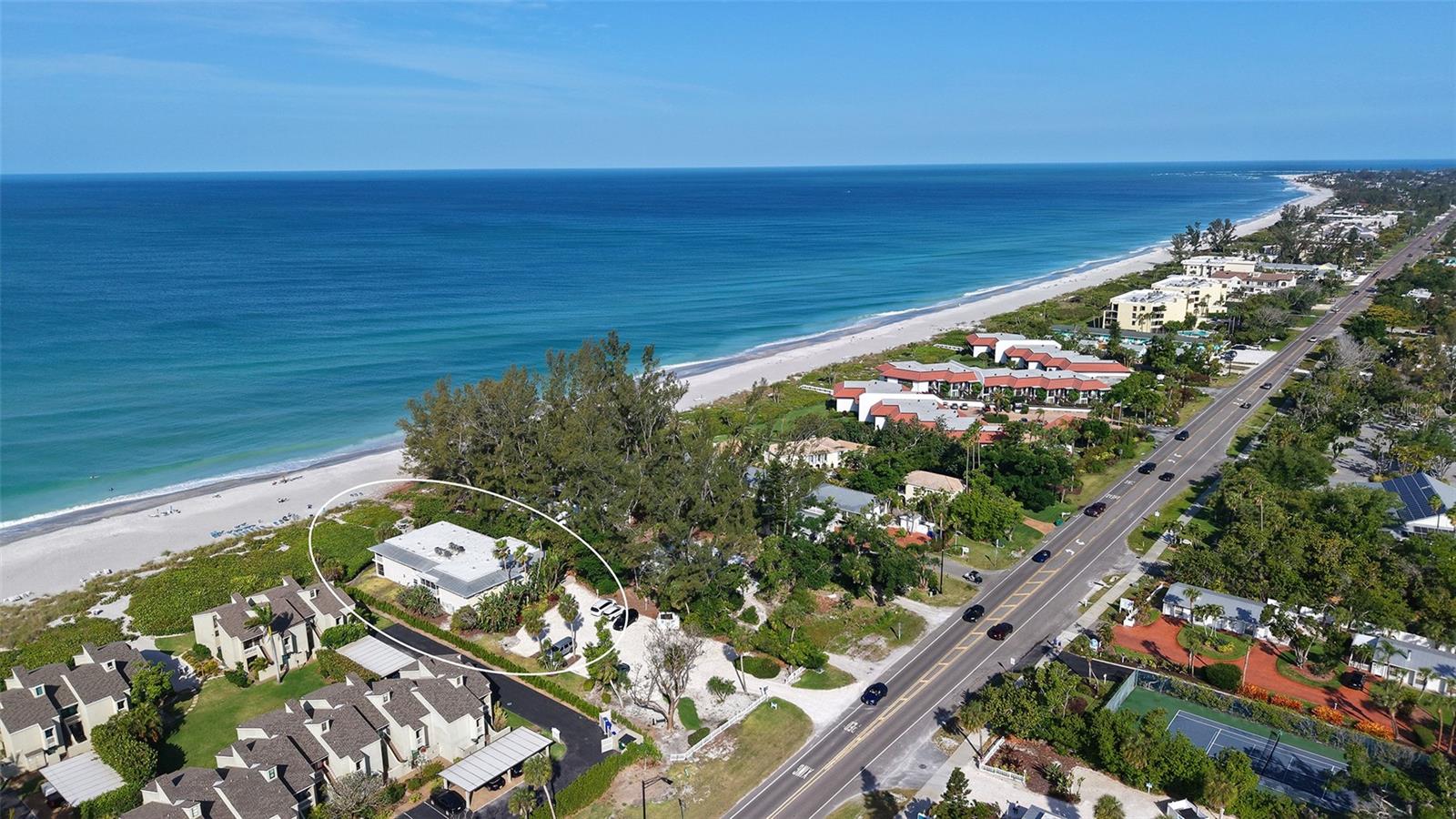 MCCALLS BEACH CASTLE - Residential