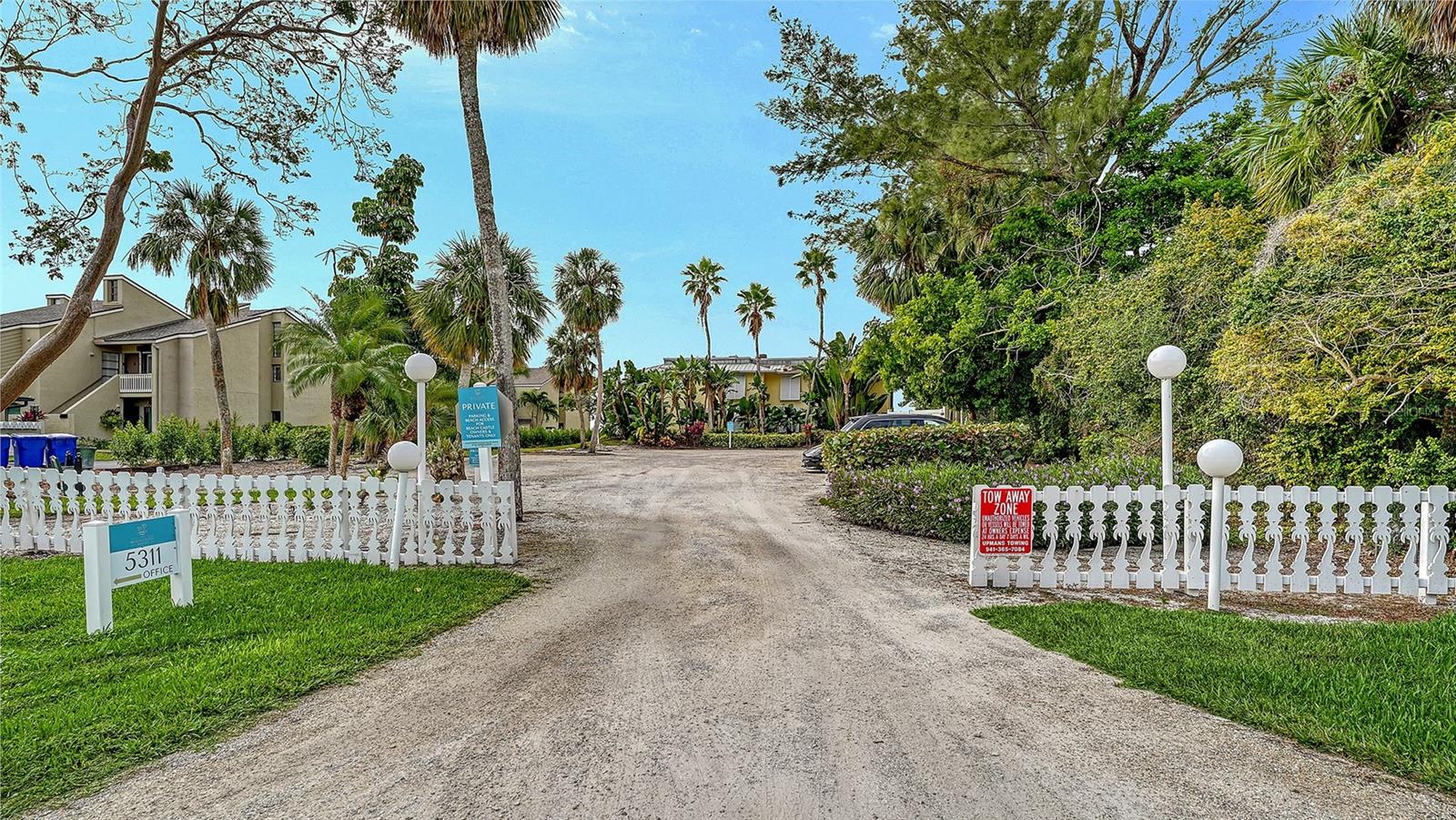 MCCALLS BEACH CASTLE - Residential