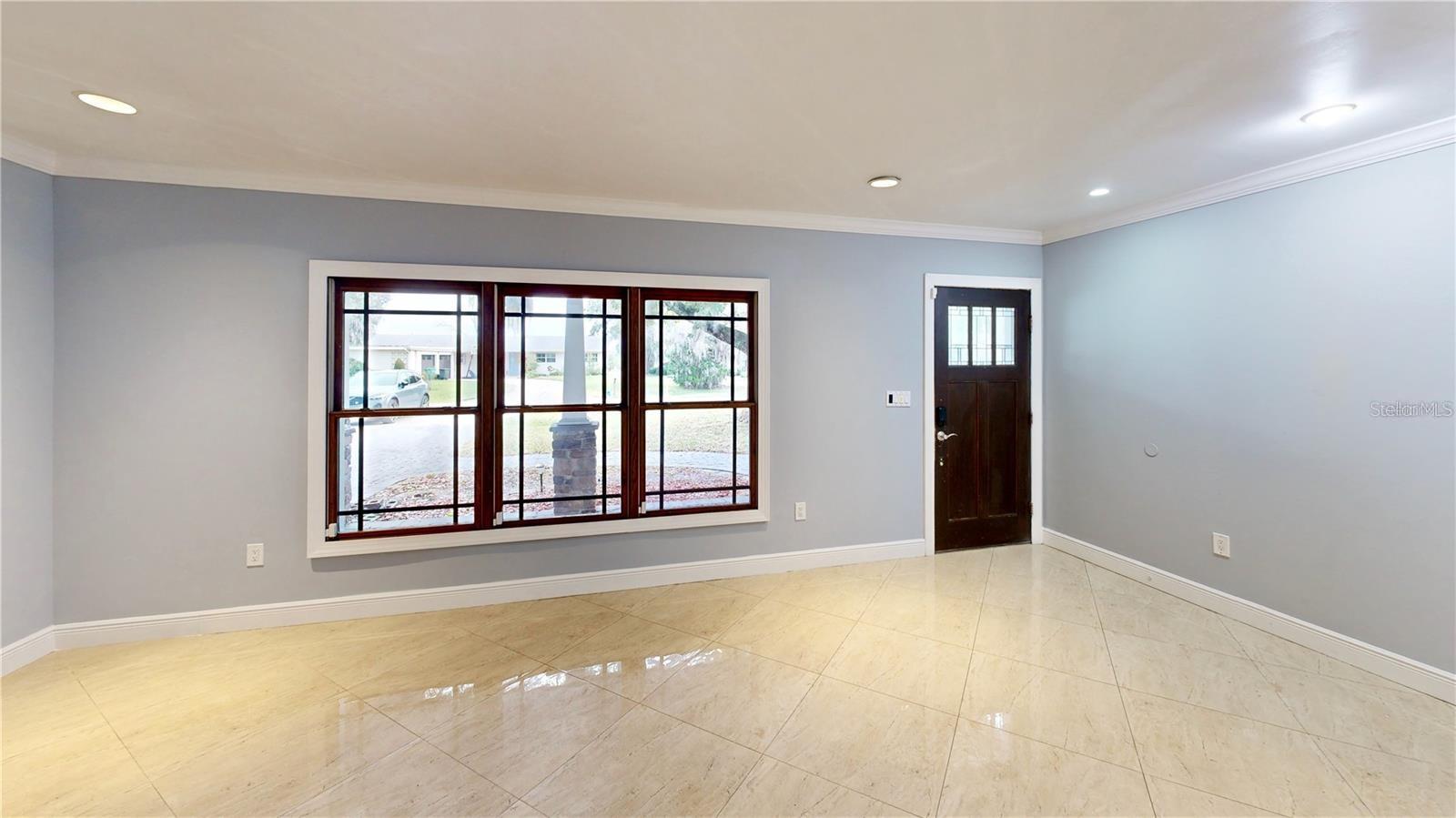 DAVIS SHORES - Residential