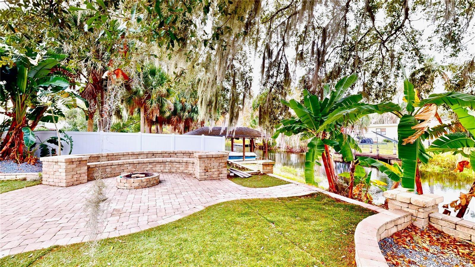 DAVIS SHORES - Residential