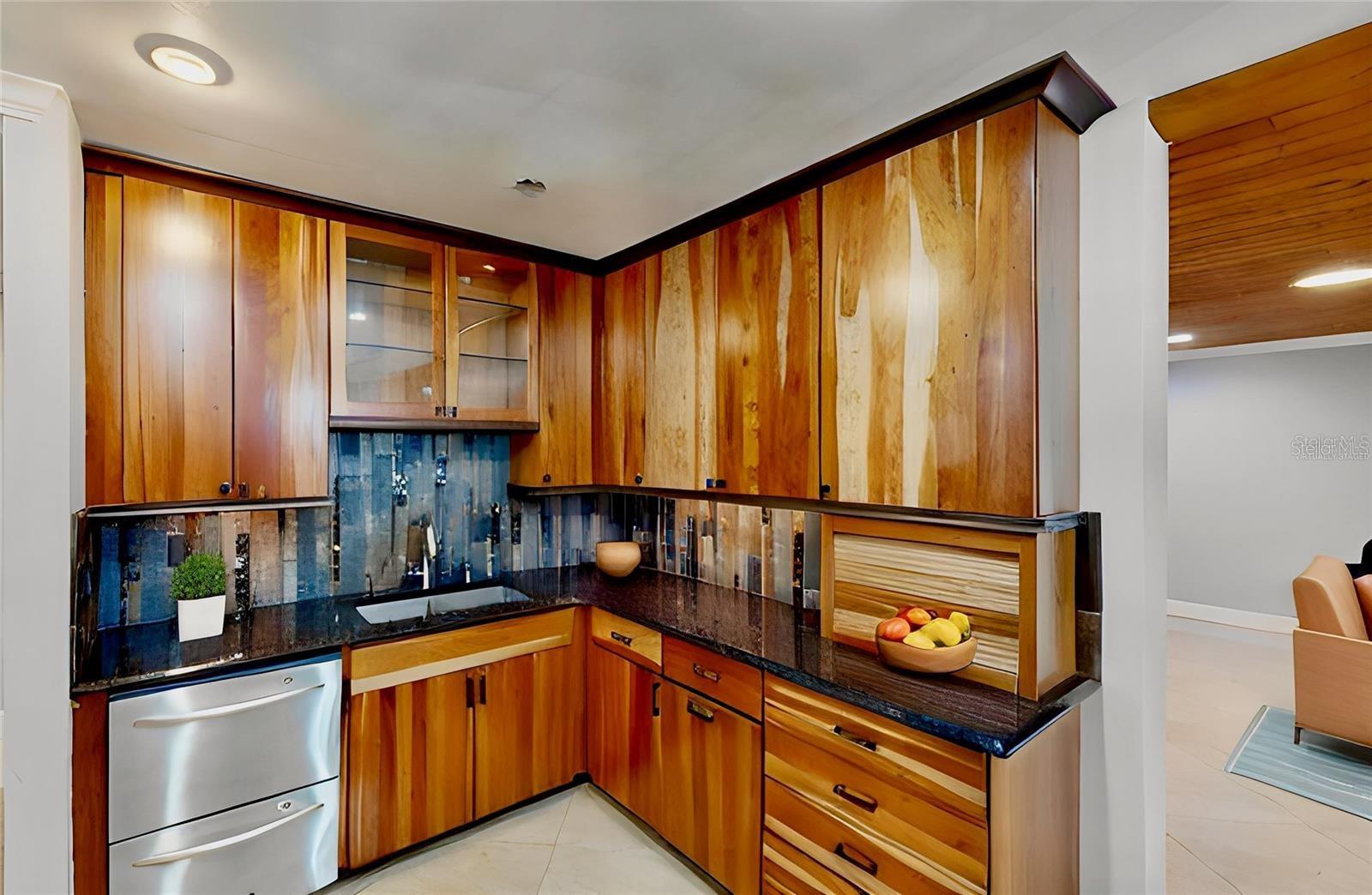 DAVIS SHORES - Residential