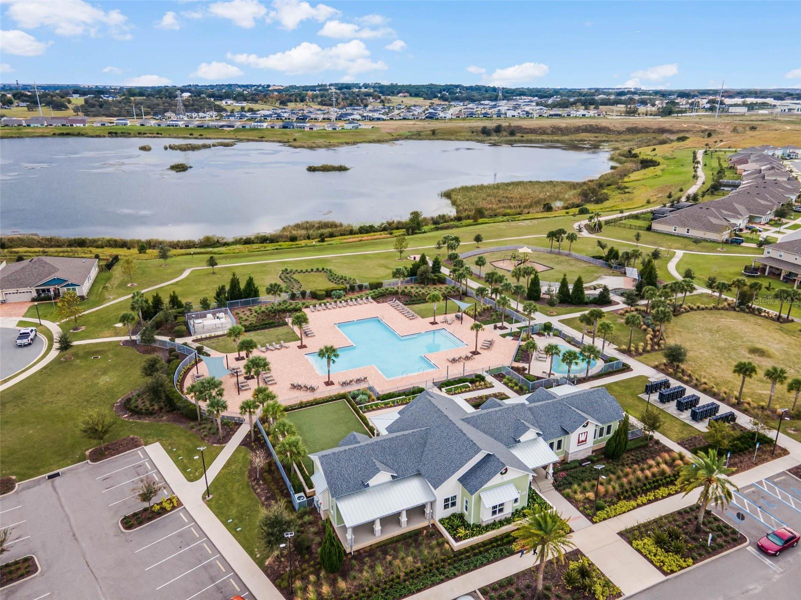 WATERBROOOKE - Residential