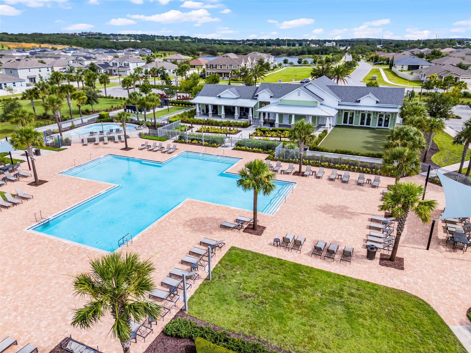 WATERBROOOKE - Residential