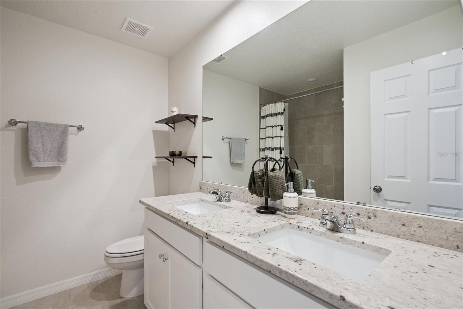 WATERBROOOKE - Residential