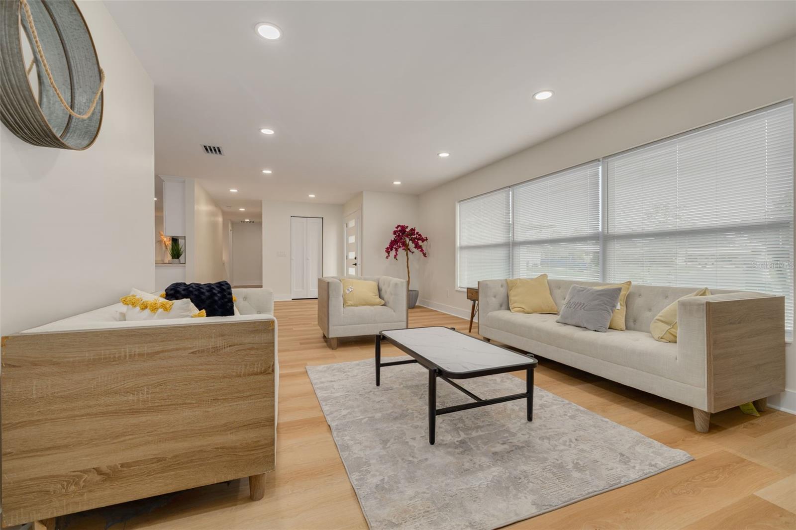 IMPERIAL PARK - Residential
