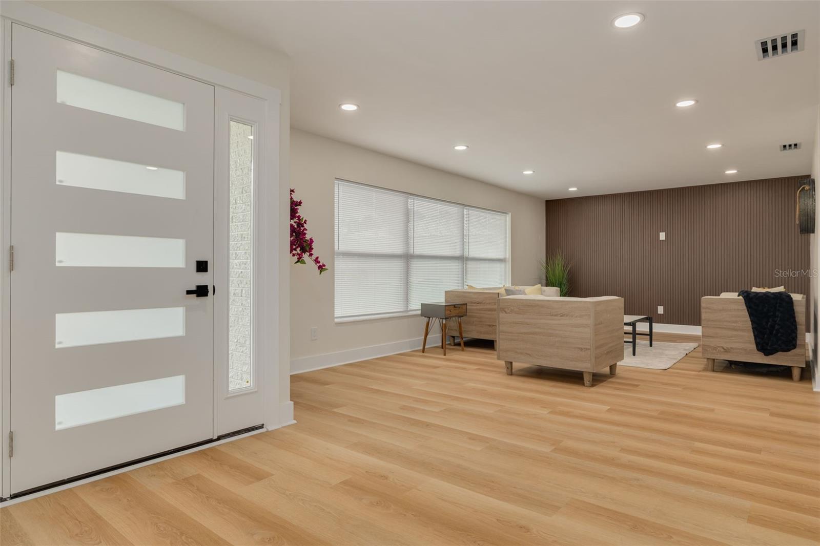 IMPERIAL PARK - Residential