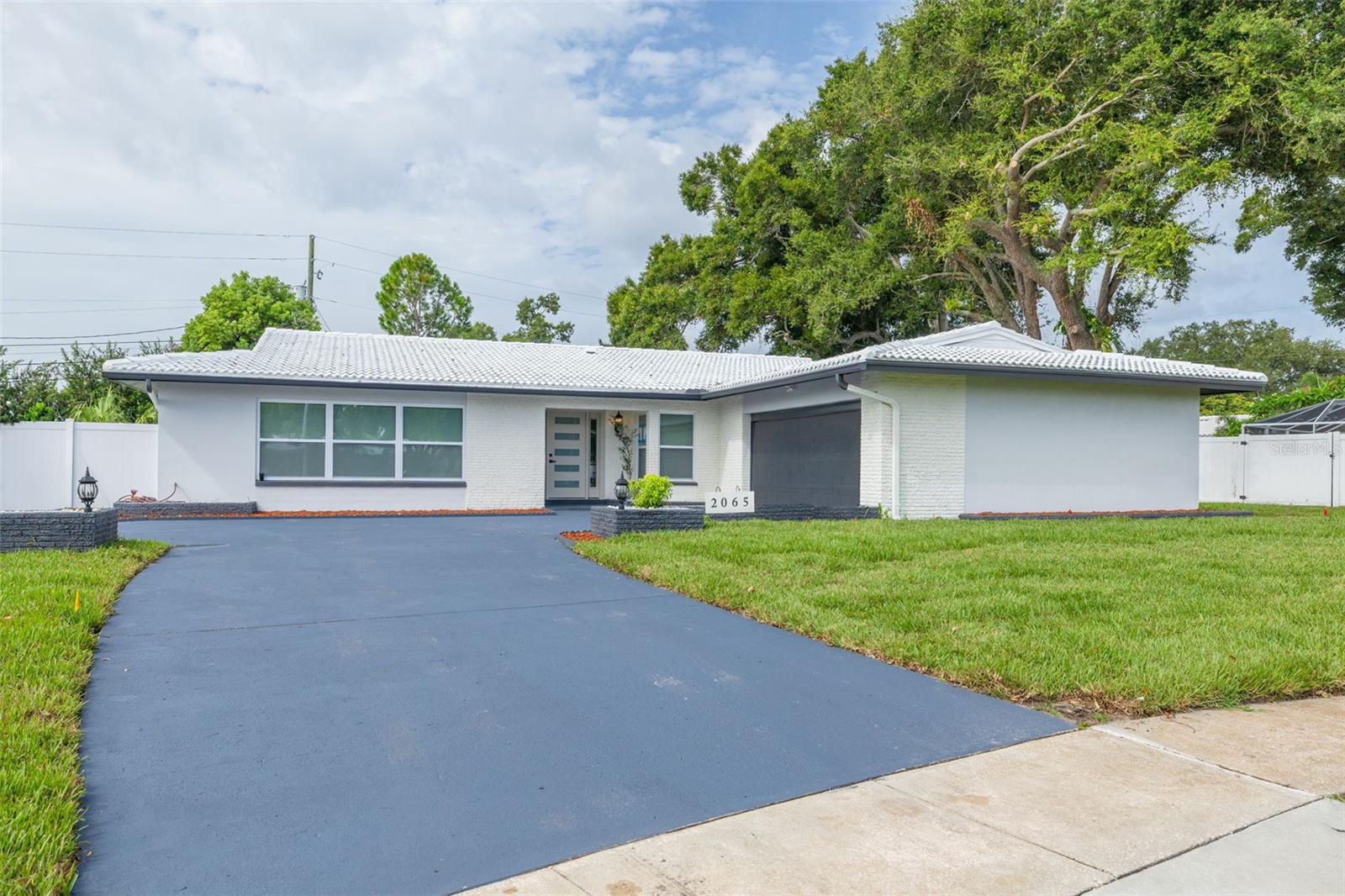IMPERIAL PARK - Residential