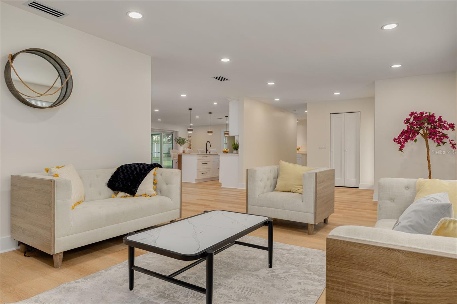 IMPERIAL PARK - Residential
