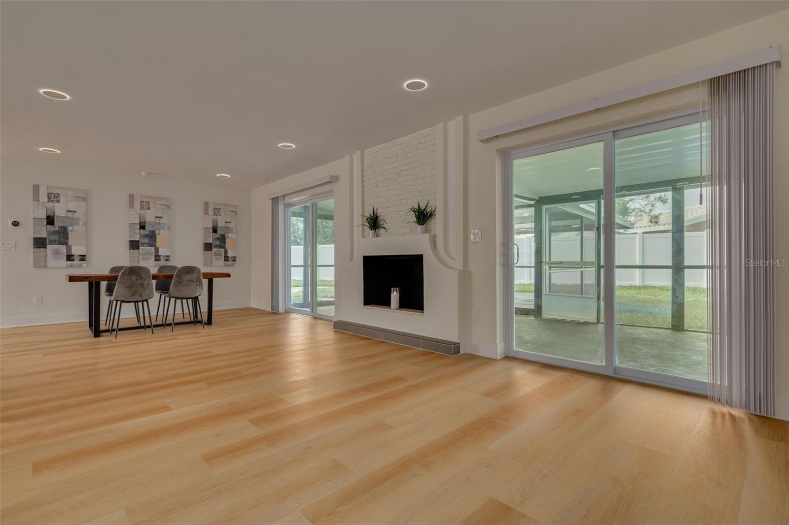 IMPERIAL PARK - Residential