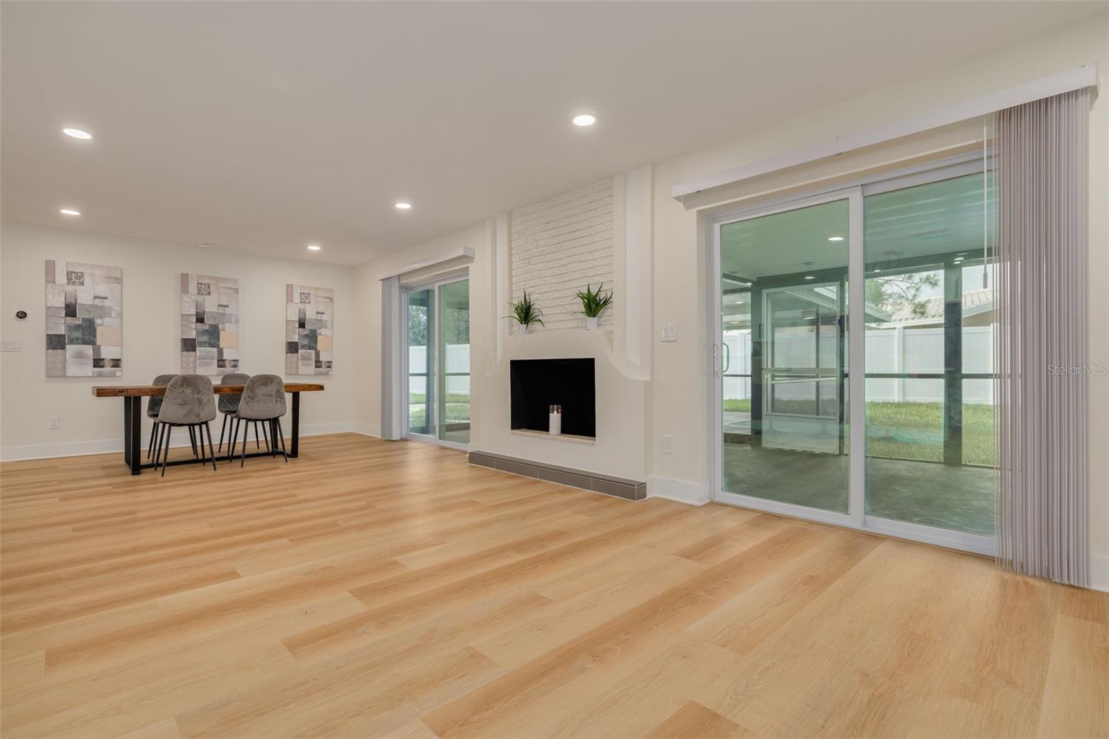 IMPERIAL PARK - Residential