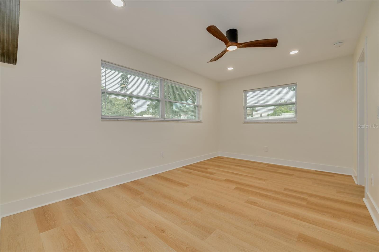 IMPERIAL PARK - Residential