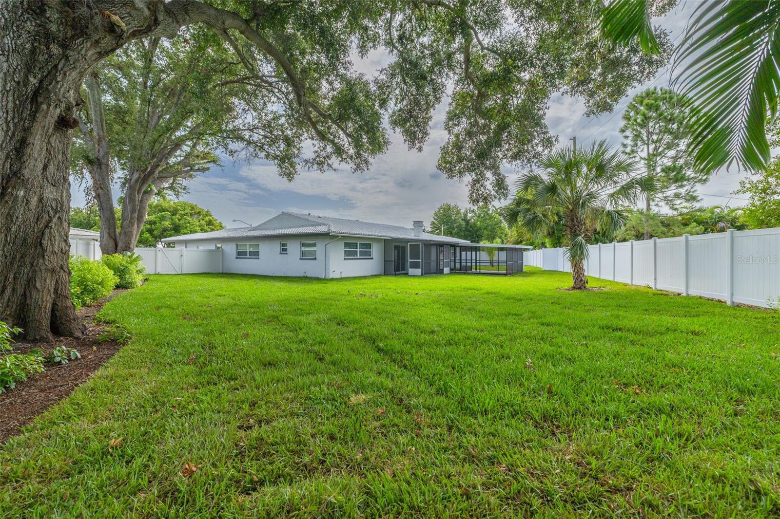 IMPERIAL PARK - Residential