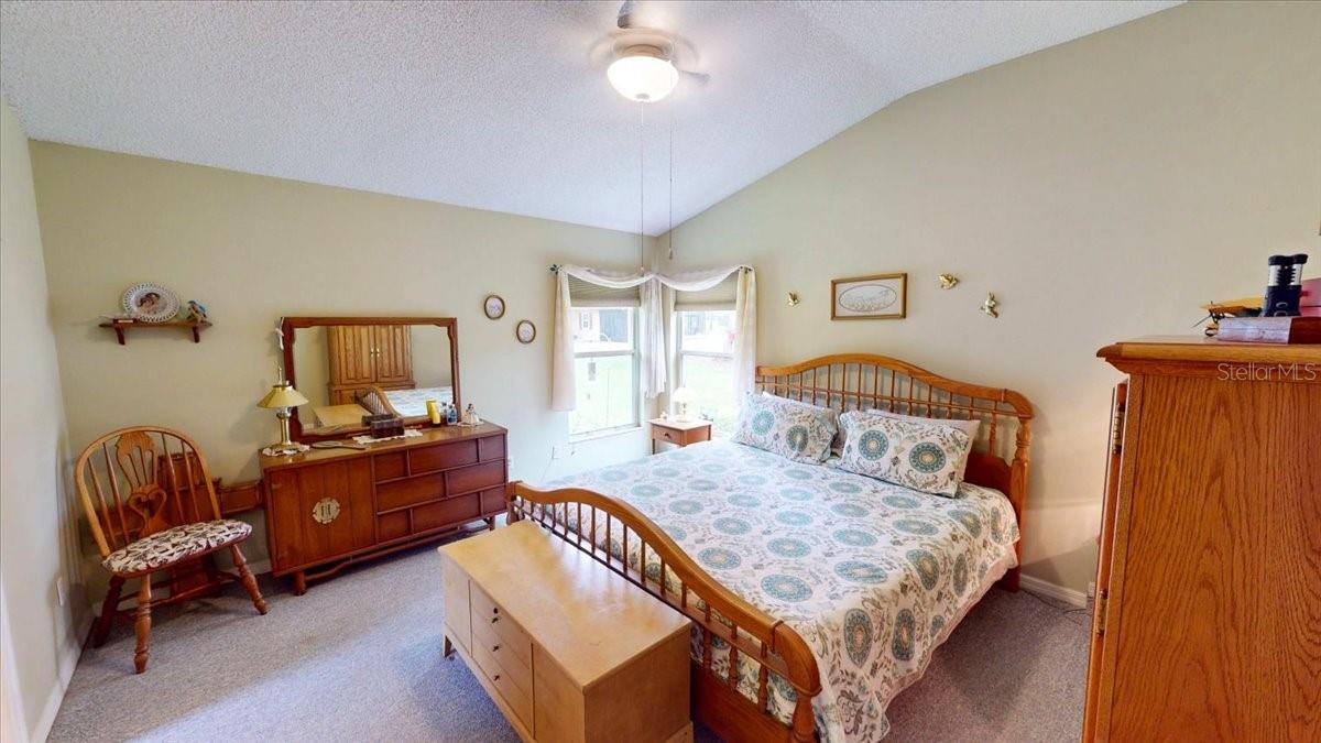 LAKE HELEN - Residential