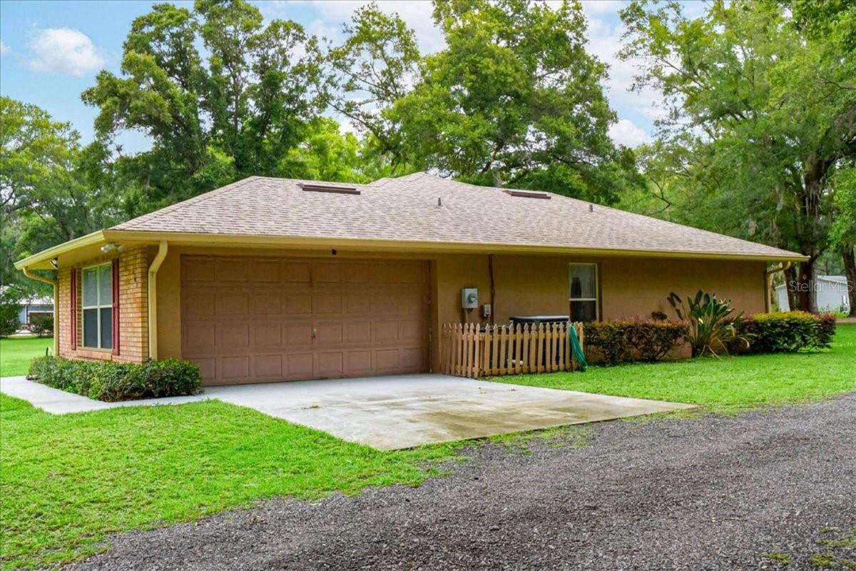 LAKE HELEN - Residential