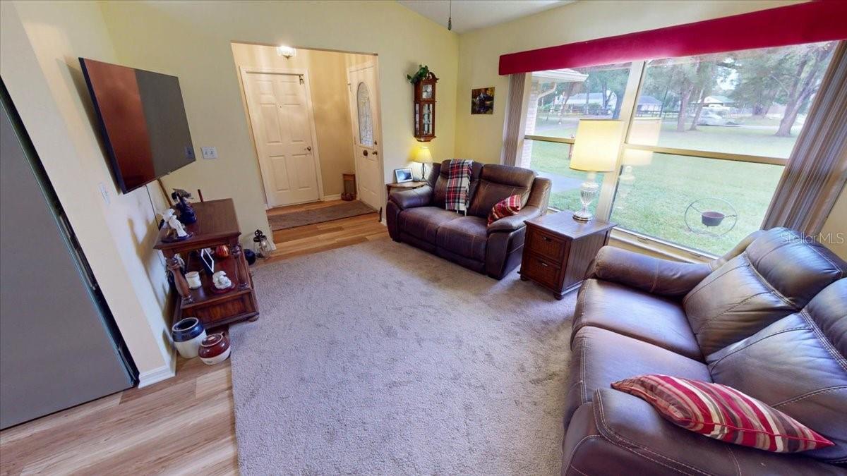 LAKE HELEN - Residential